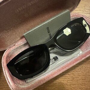 Miu Miu Runway Sunglasses in Shiny Black